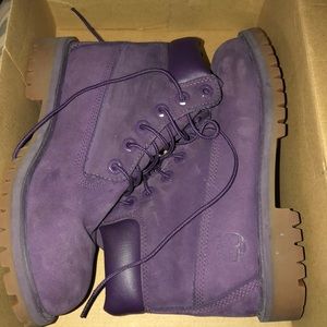 Youth Timberlands purple size 4.5